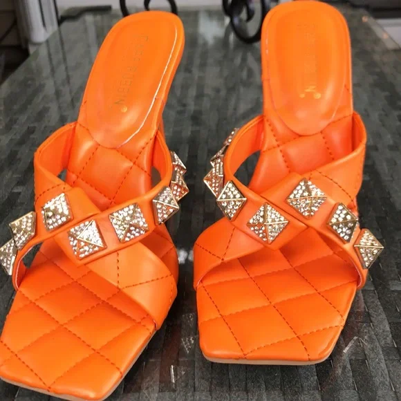 Cape Robbin (7.5) UEC orange/gold slide on sandal Rhinestone bling cute! - Picture 6 of 9